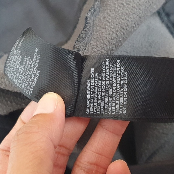 The North Face Softshell Full Zip Jacket - Picture 6 of 10